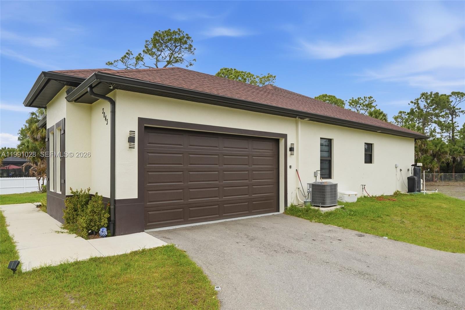 3043 18 Property Photo 2