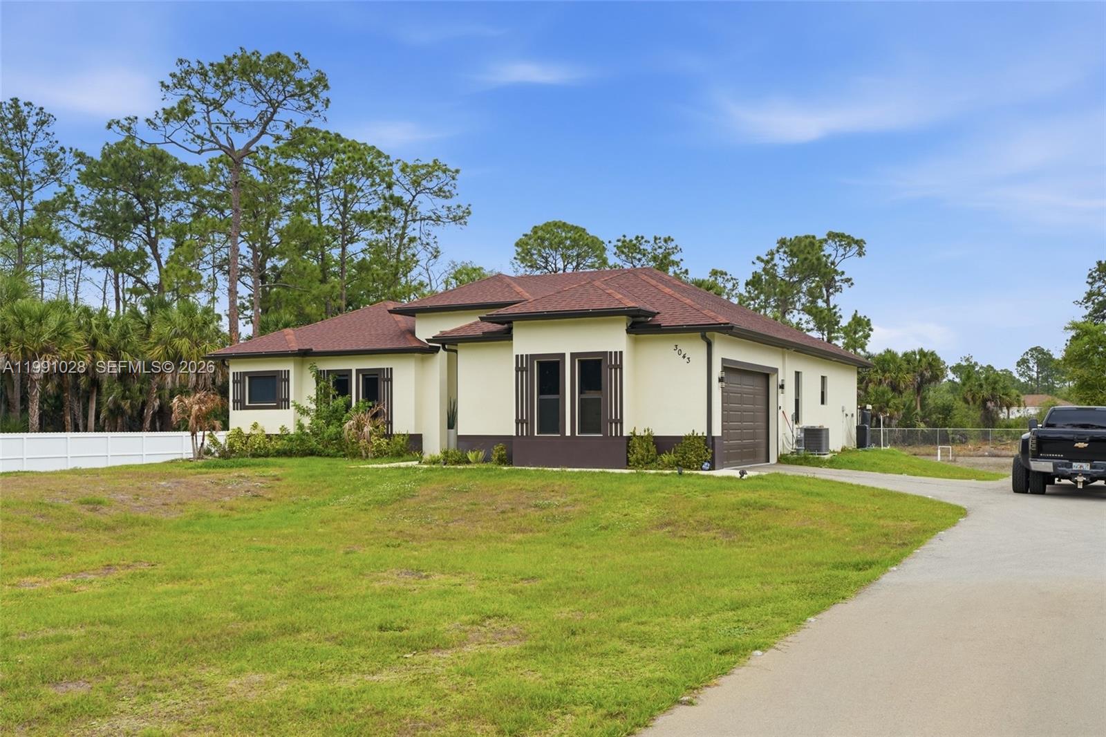 3043 18 Property Photo 6