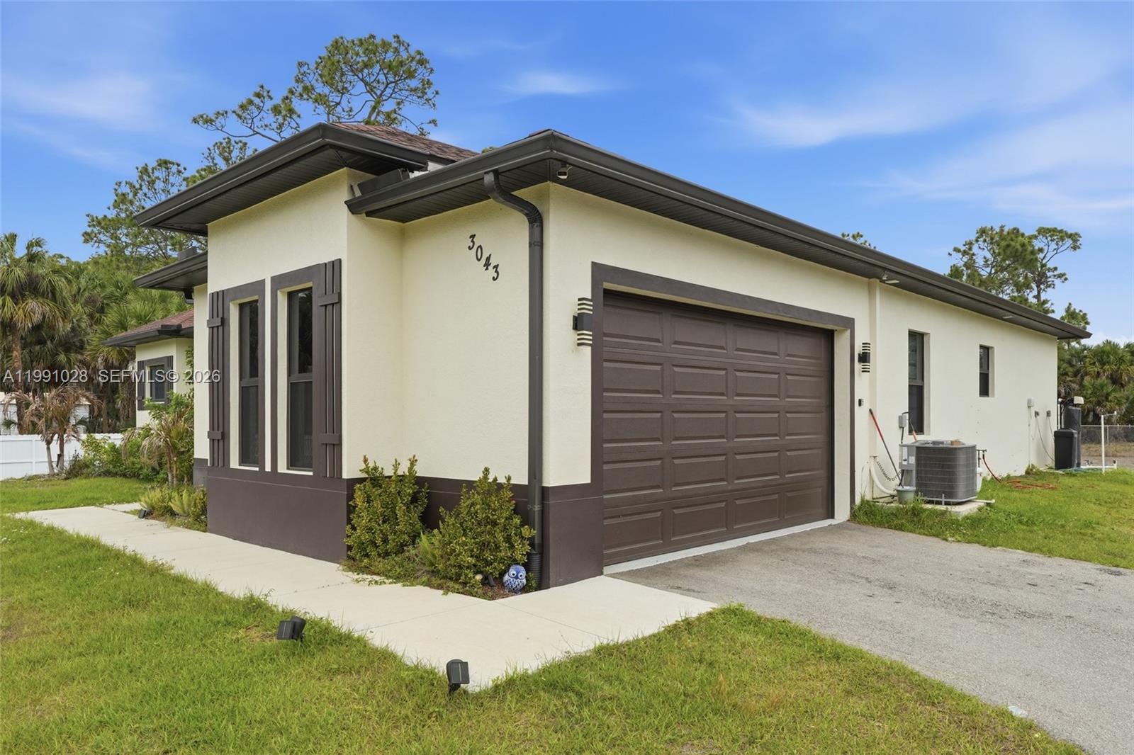 3043 18 Property Photo 14