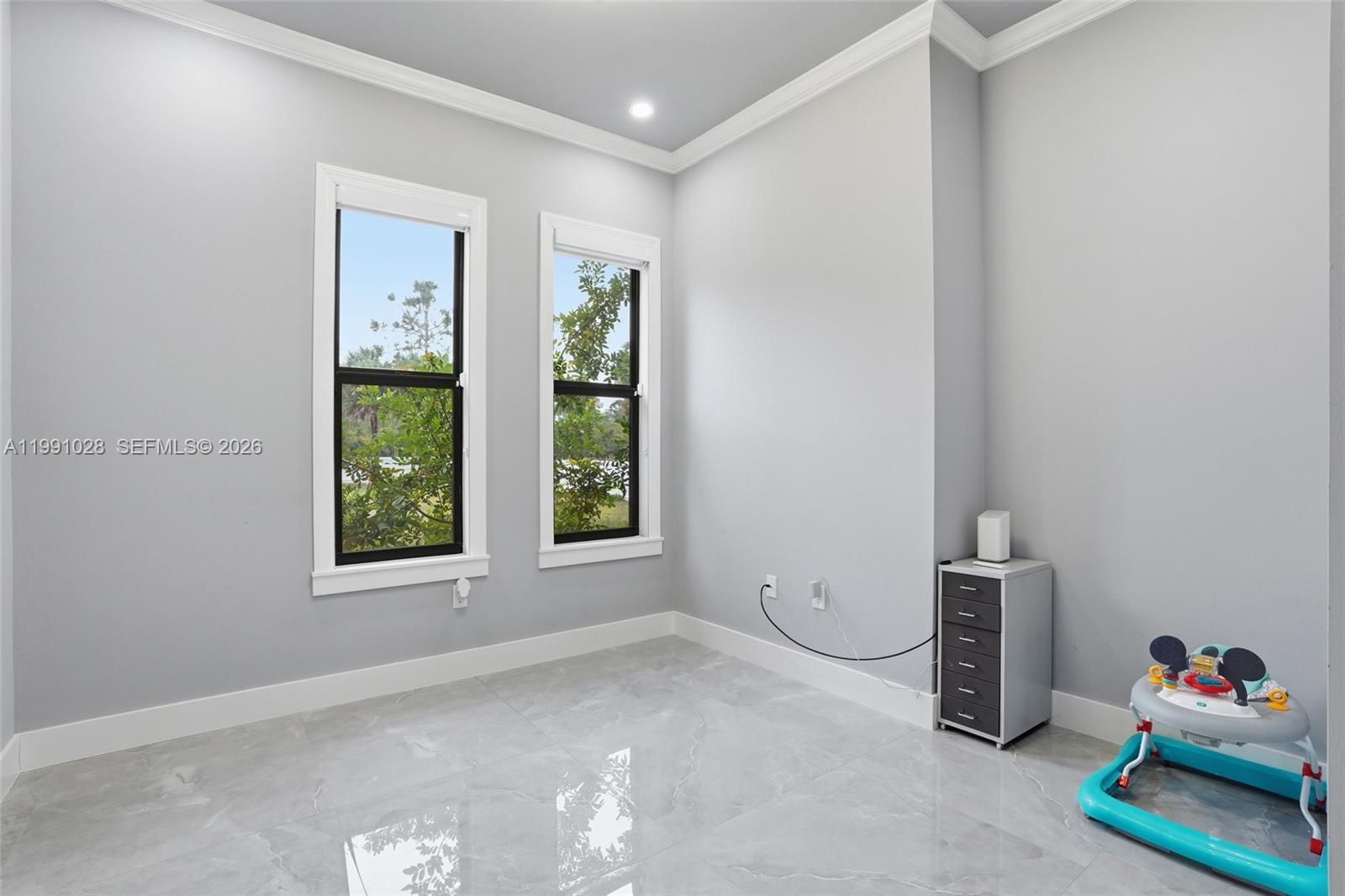 3043 18 Property Photo 32