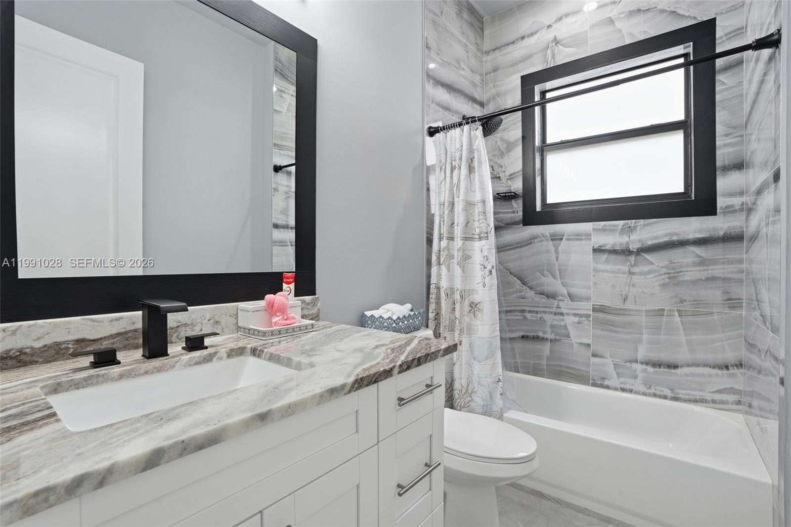 3043 18 Property Photo 43