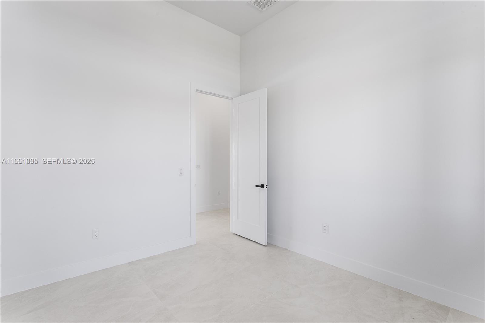 3300 Nw 1st Ter Property Photo 13