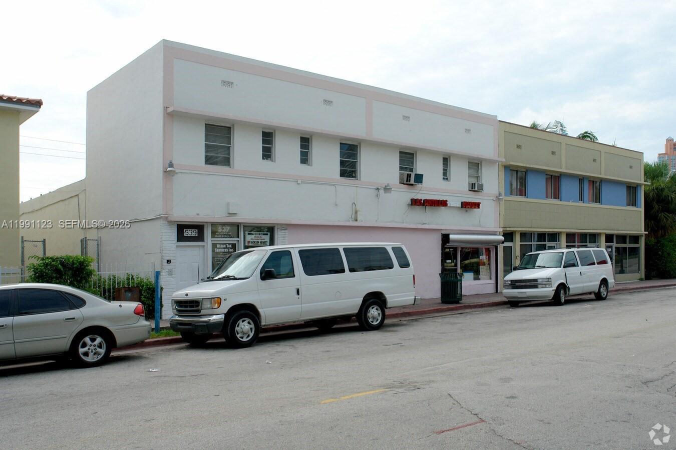 531 Michigan Ave Property Photo 1