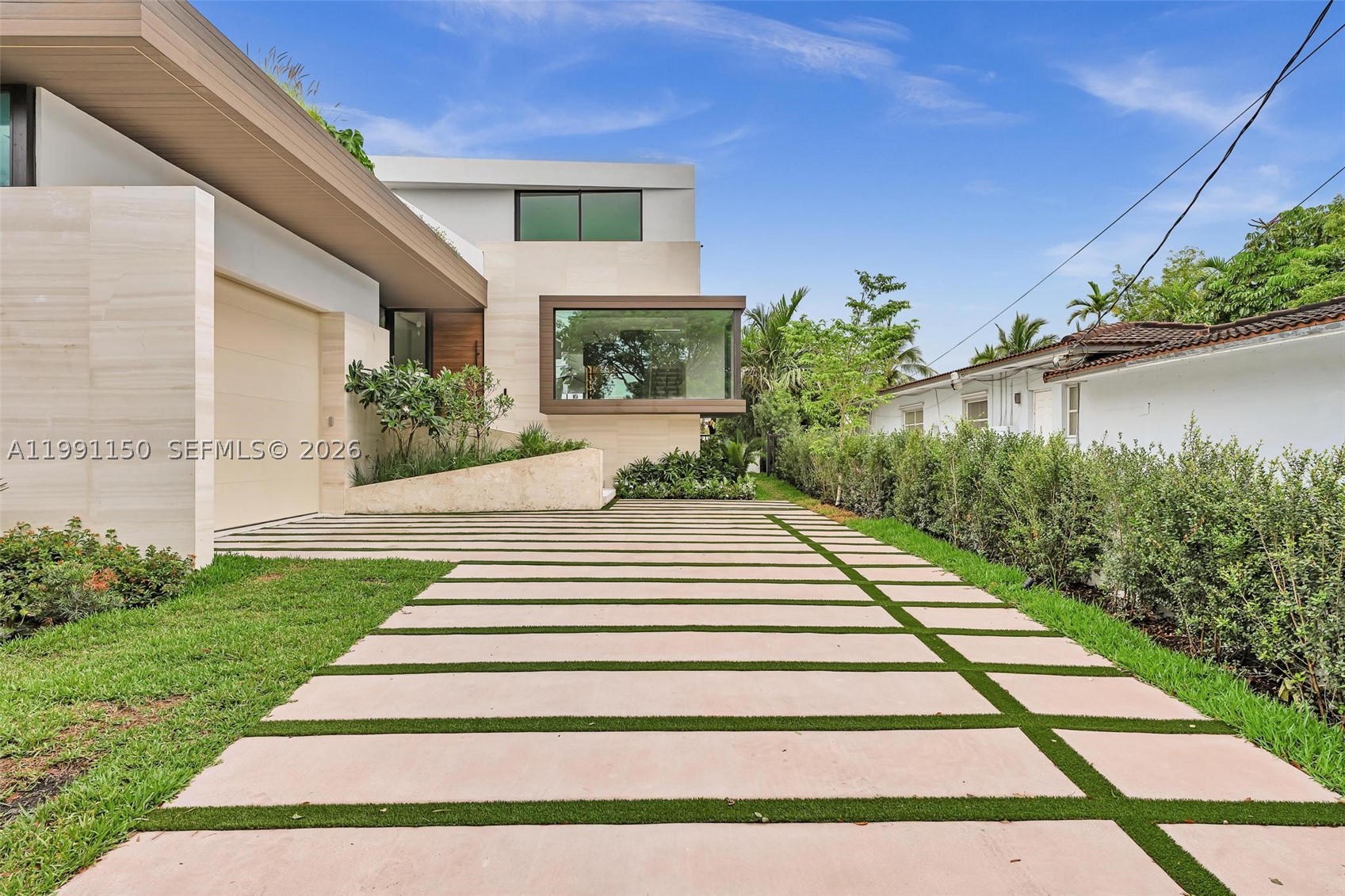 535 N Shore Dr Property Photo 4