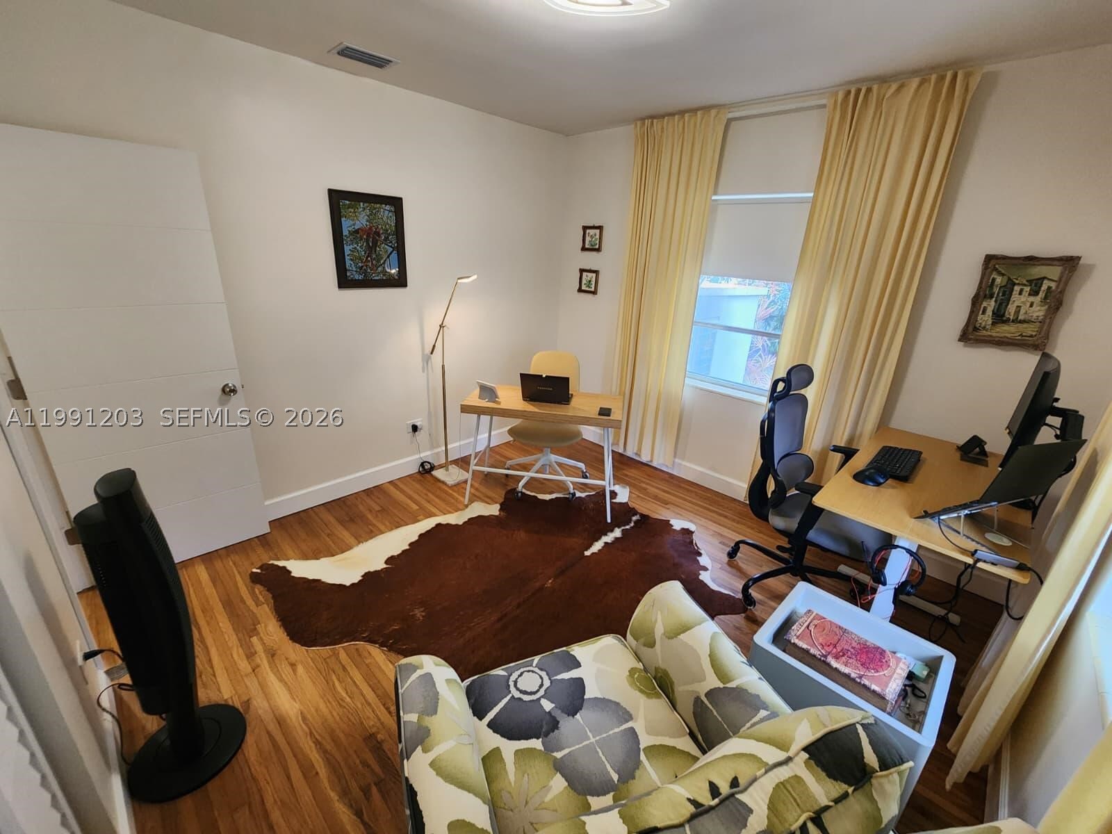 831 Plover Ave Property Photo 3