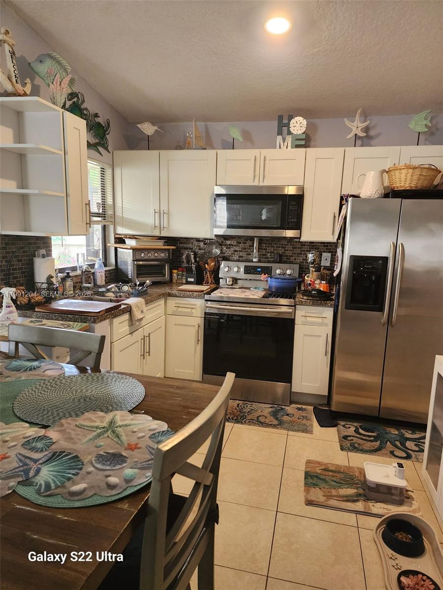 2915 San Remo Cir Property Photo 2