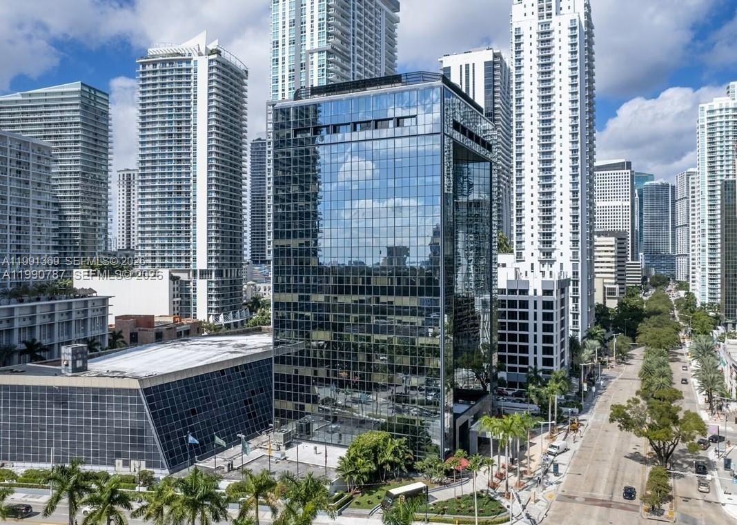1200 Brickell Ave 200 D/e/f Property Photo 1