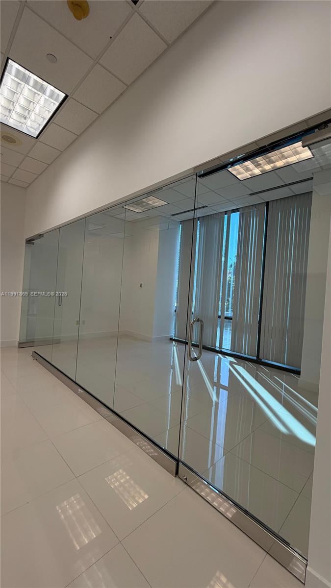 1200 Brickell Ave 200 D/e/f Property Photo 5