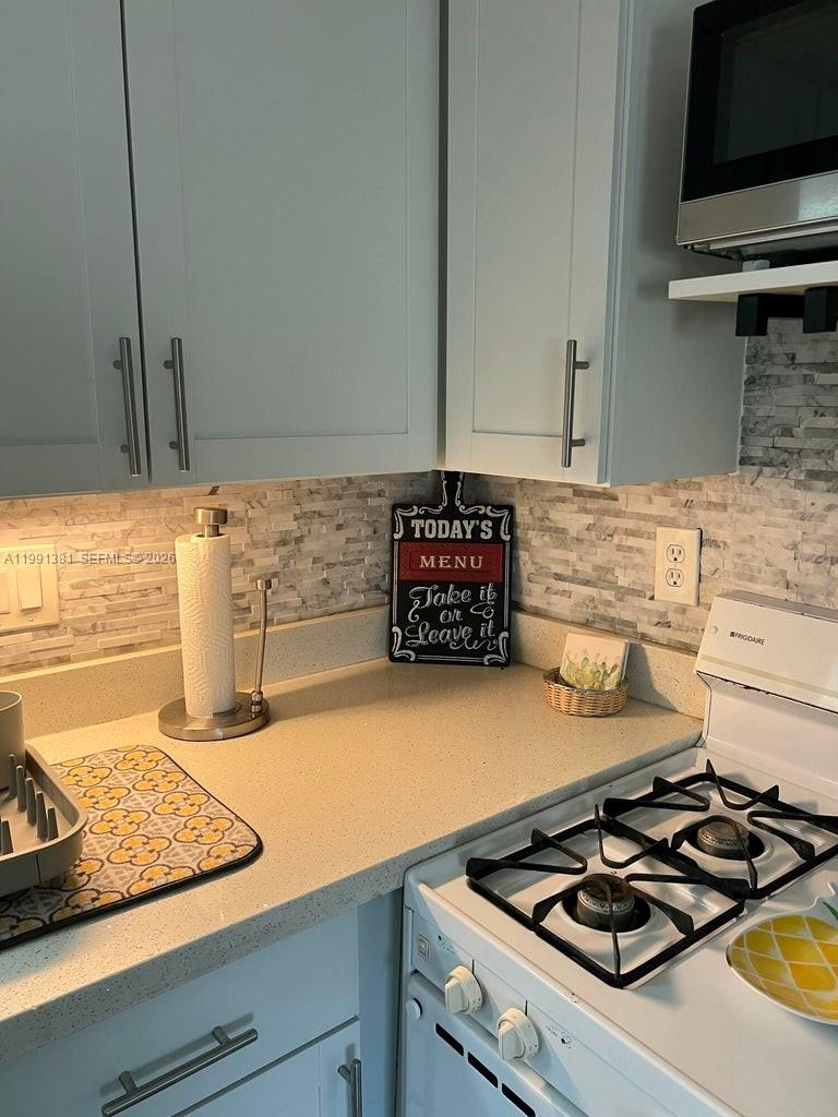 A11991381 Property Photo 34