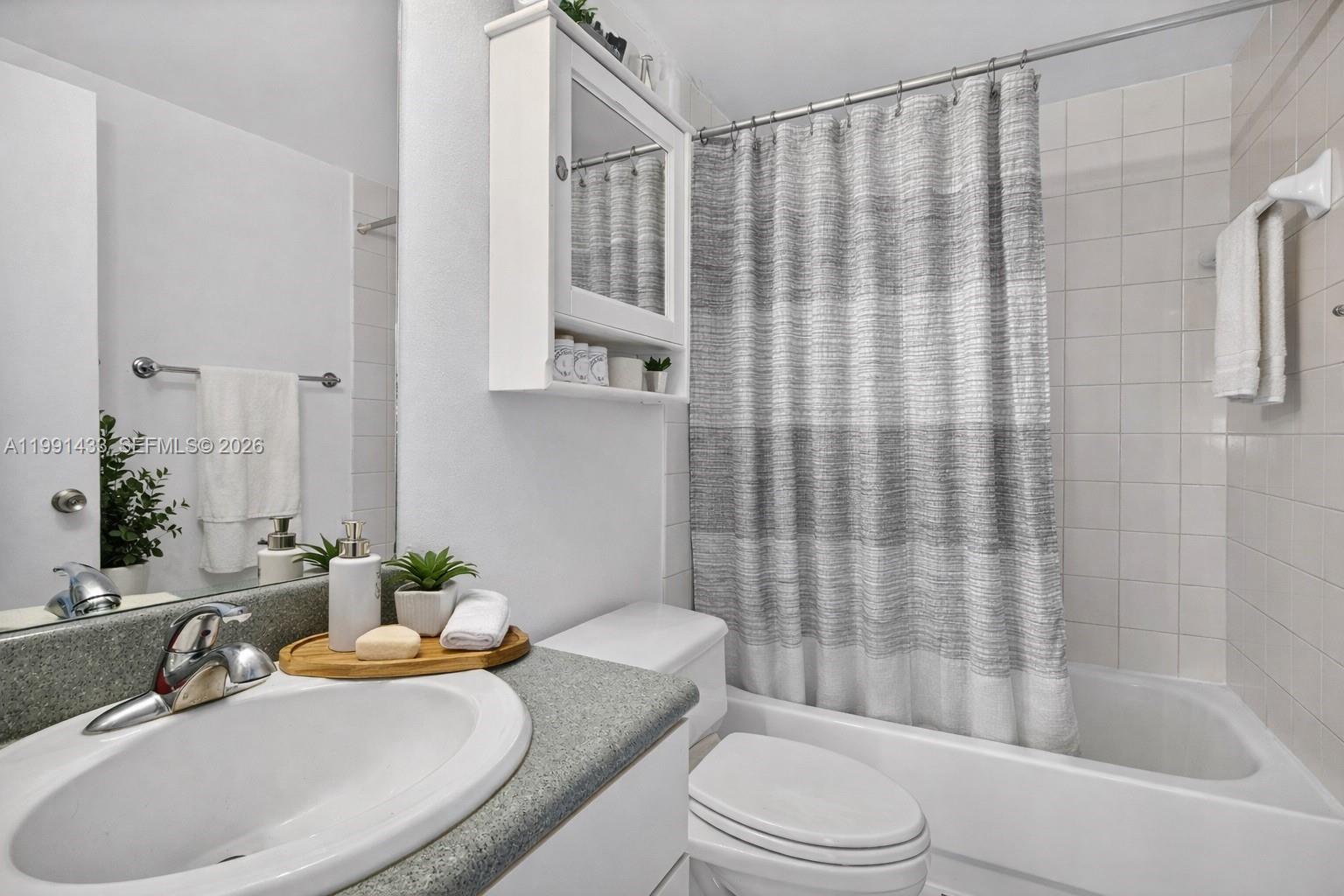 701 Brickell Key Blvd 1108 Property Photo 4