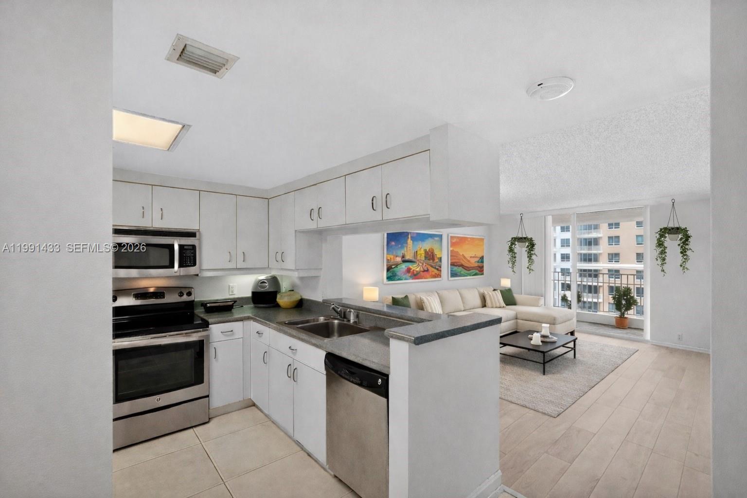 701 Brickell Key Blvd 1108 Property Photo 5