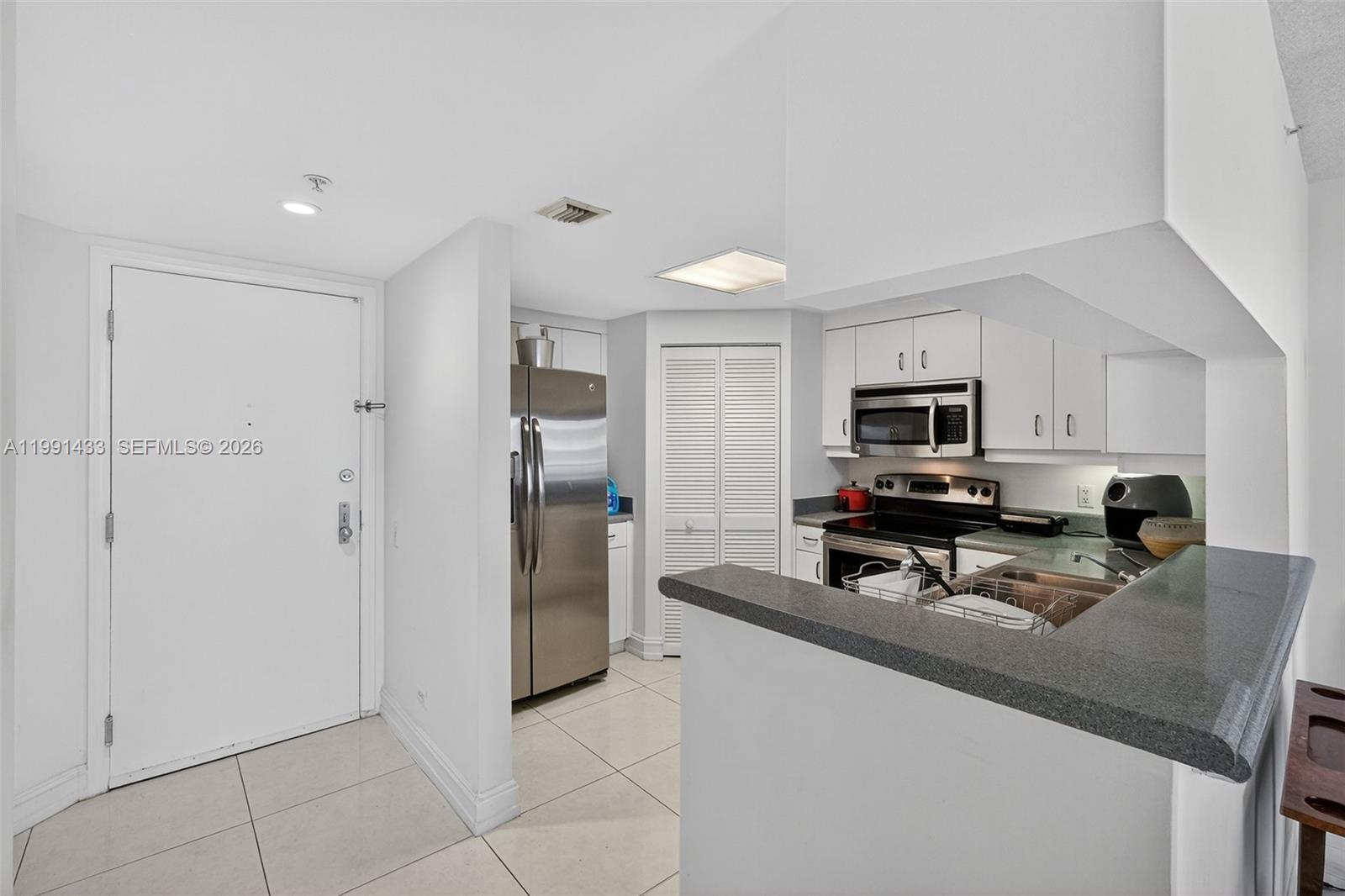 701 Brickell Key Blvd 1108 Property Photo 6