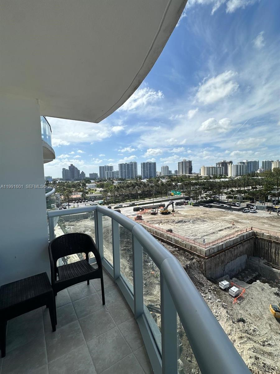 18683 Collins Ave 802 Property Photo 25