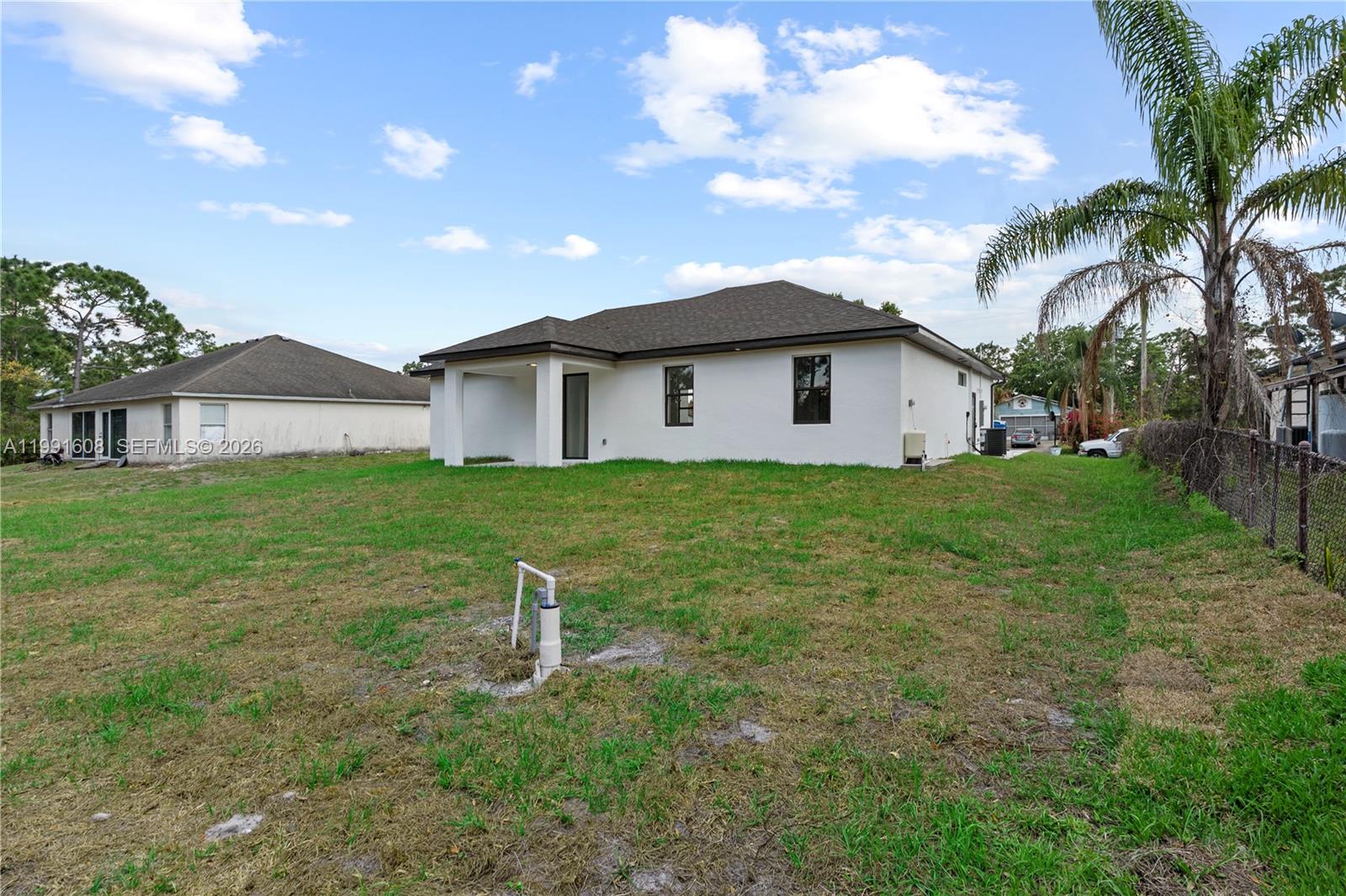 1113 Enrique St E Property Photo 5