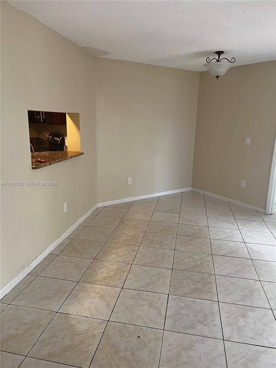 802 Constitution Dr 802b Property Photo 4