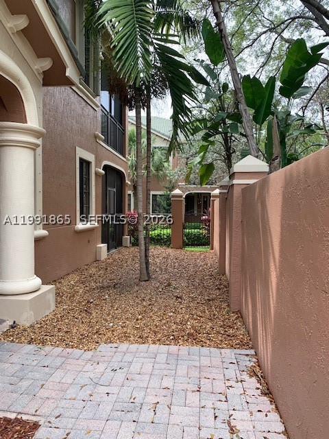 2800 Kinsington Cir Property Photo 5