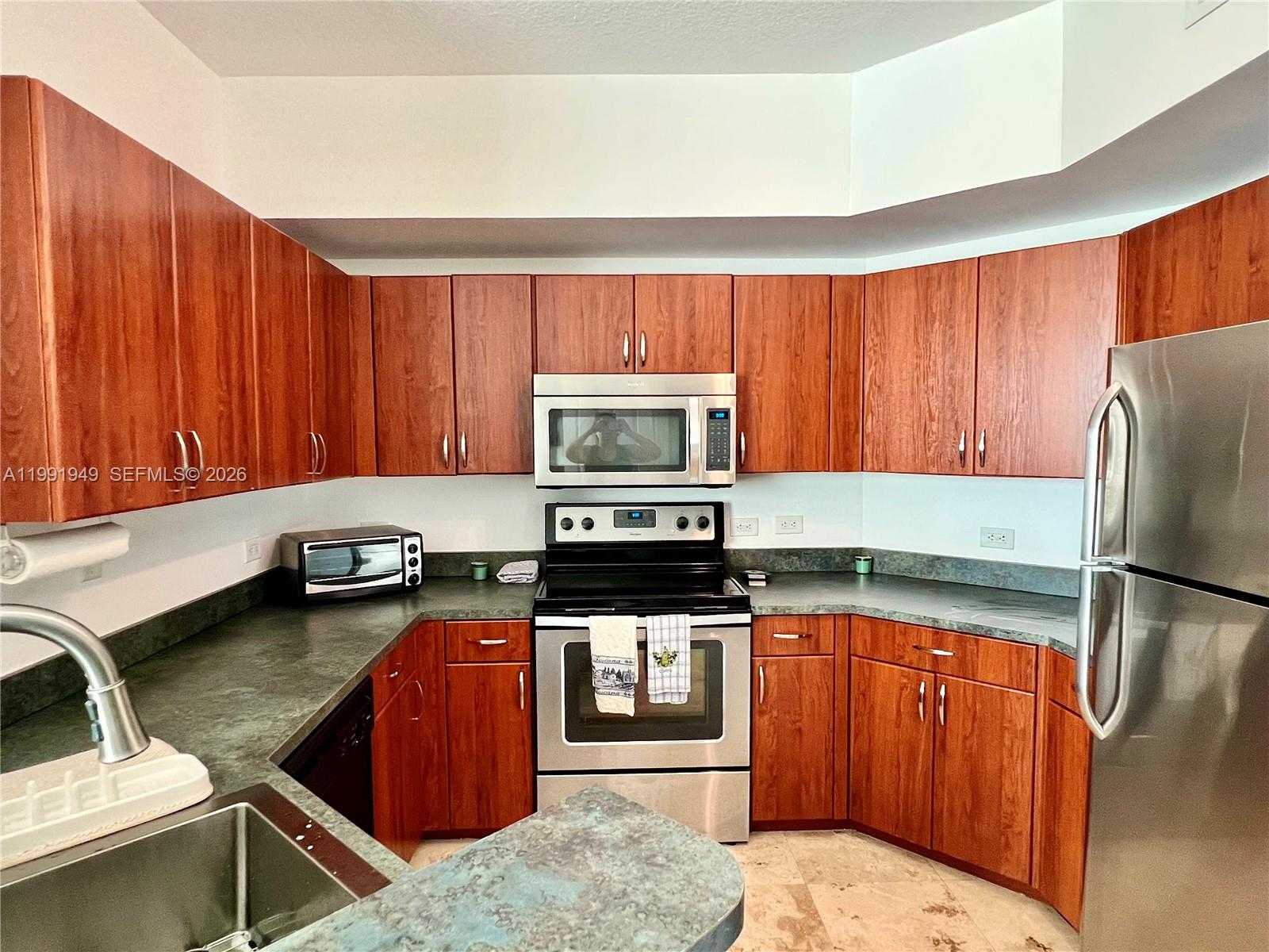 9172 Collins Ave 305 Property Photo 7