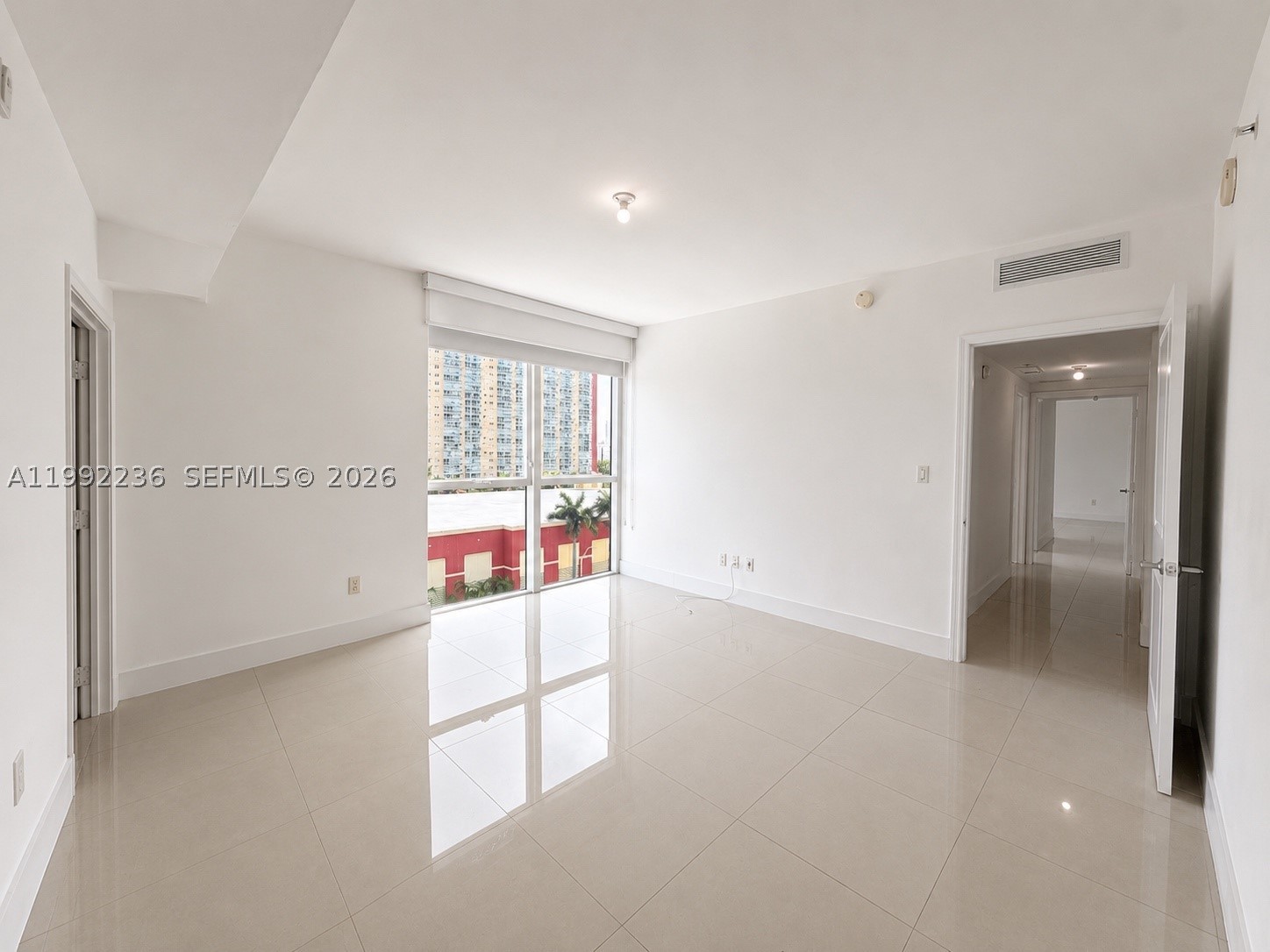 400 Sunny Isles Blvd 819 Property Photo 11