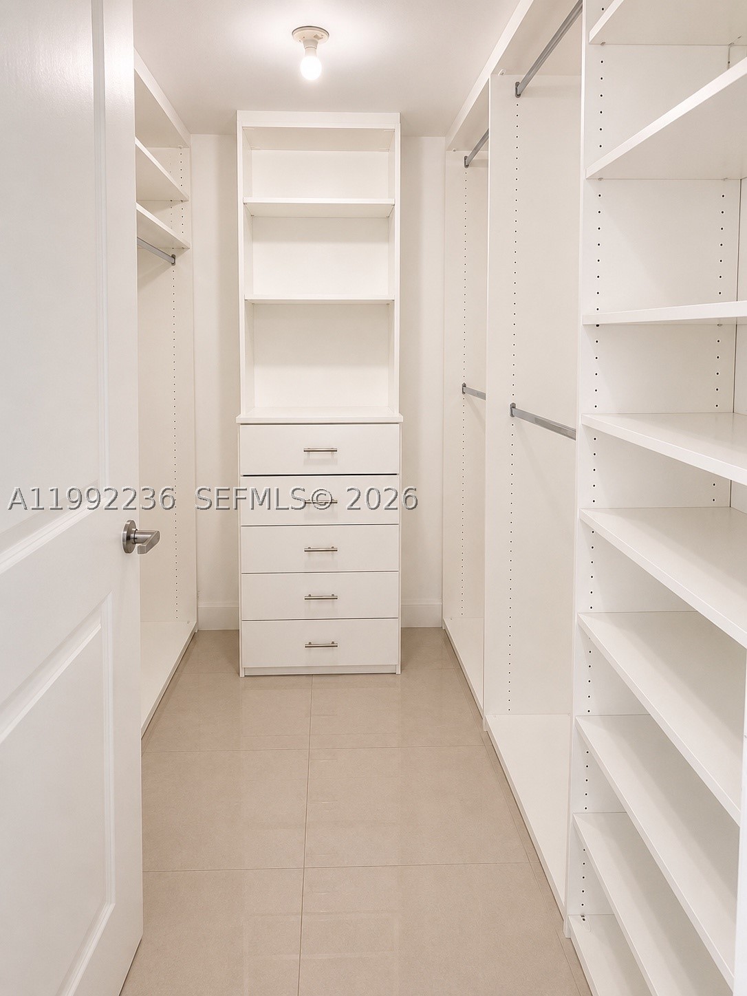 400 Sunny Isles Blvd 819 Property Photo 17