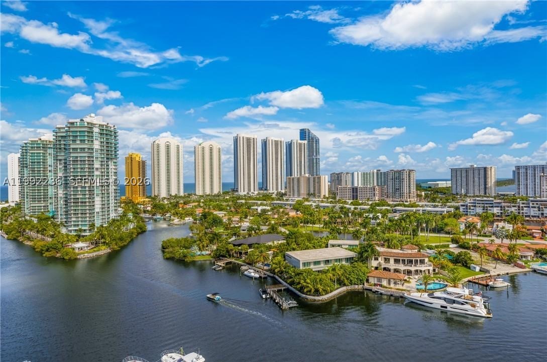400 Sunny Isles Blvd 819 Property Photo 28