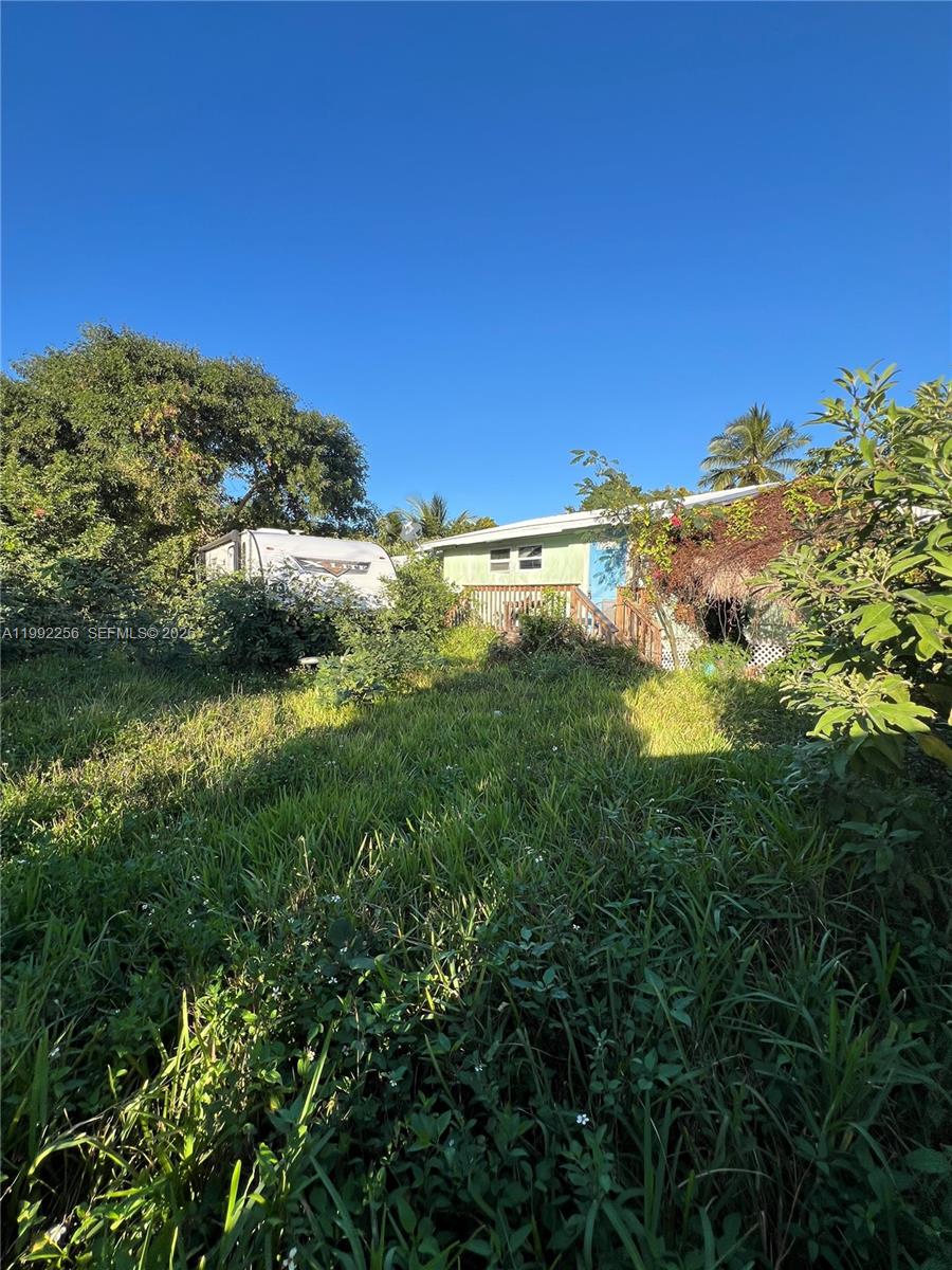 28177 Julia Ave Property Photo 4
