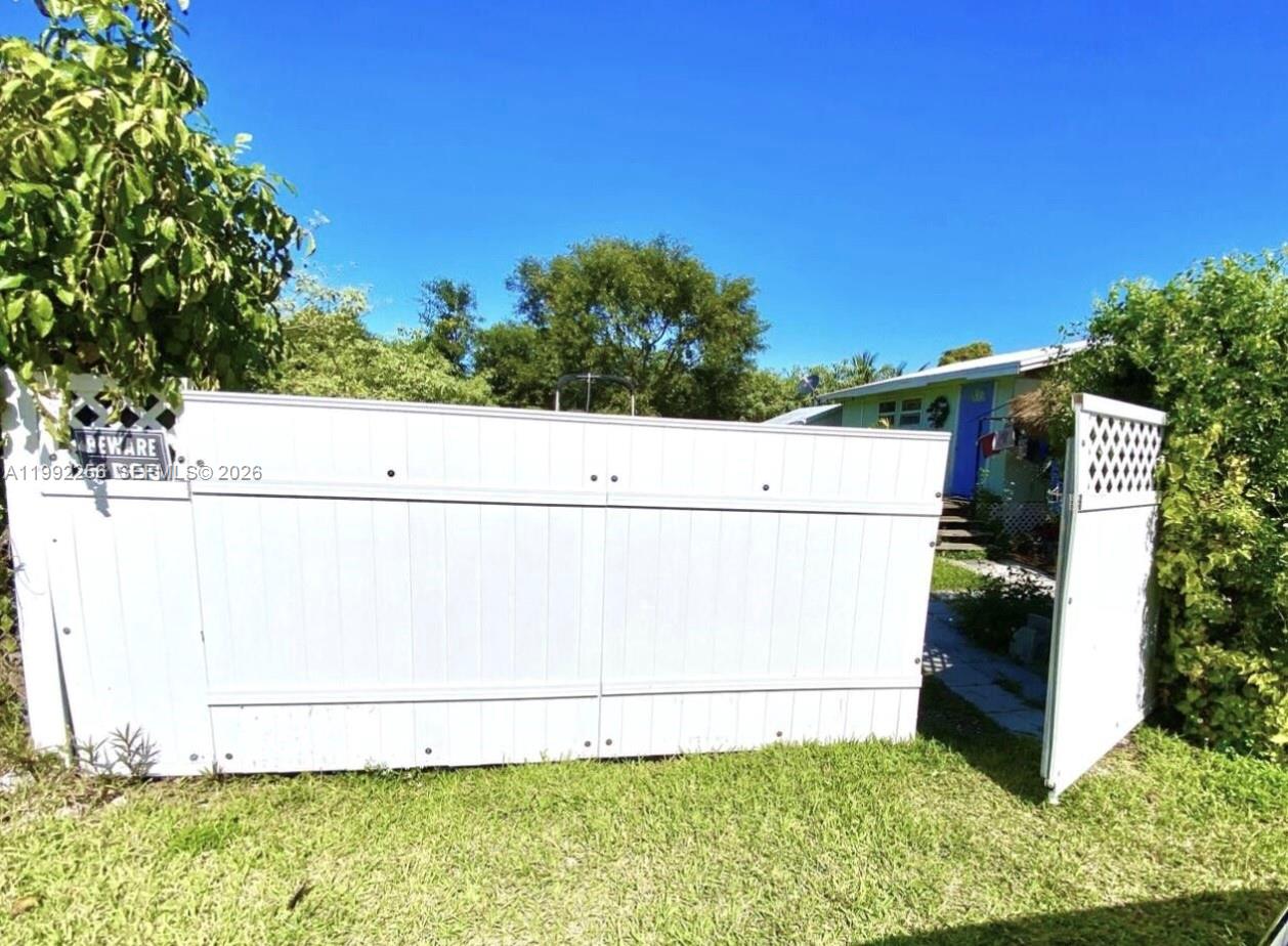 28177 Julia Ave Property Photo 5