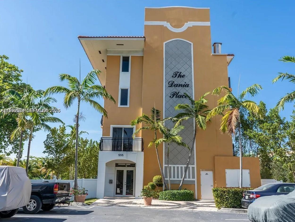 555 E Dania Beach Blvd 5 Property Photo 1