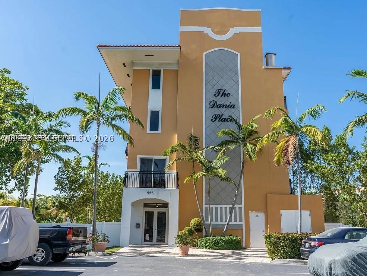 555 E Dania Beach Blvd 5 Property Photo 1
