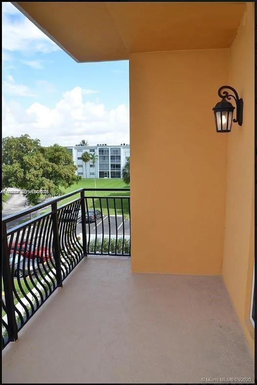 555 E Dania Beach Blvd 5 Property Photo 4