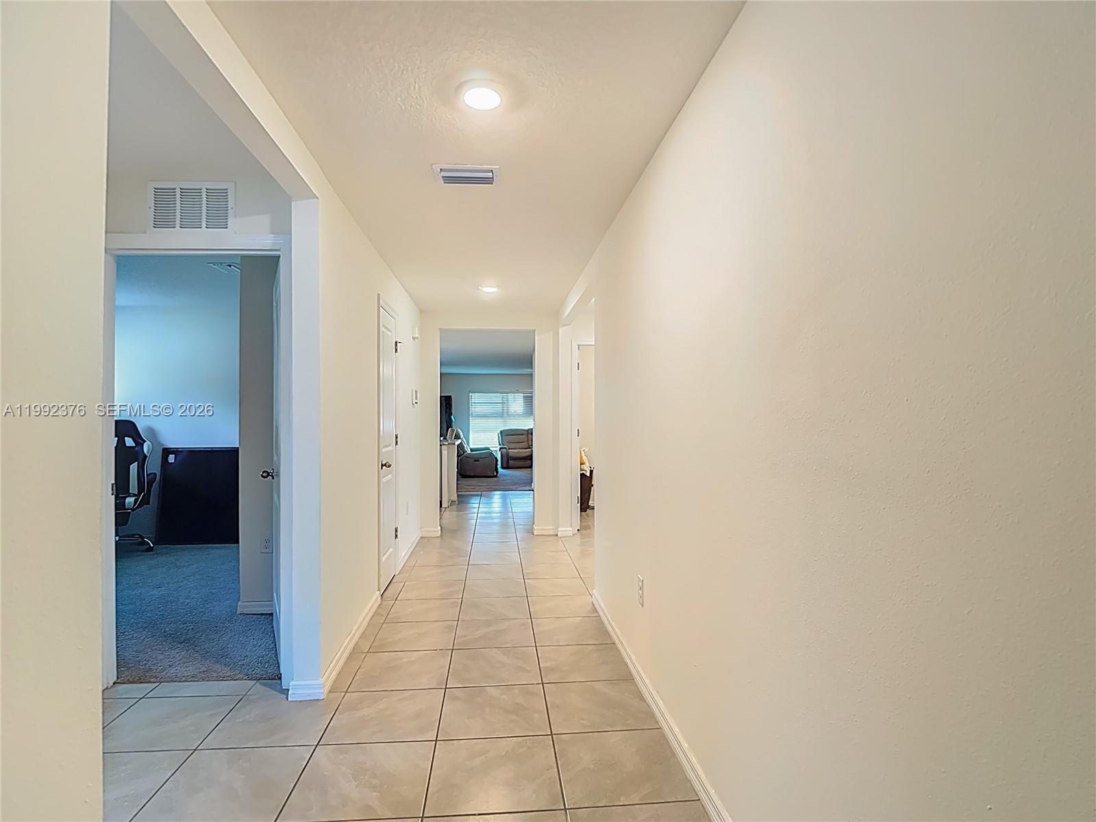 3034 Rim Dr Property Photo 3