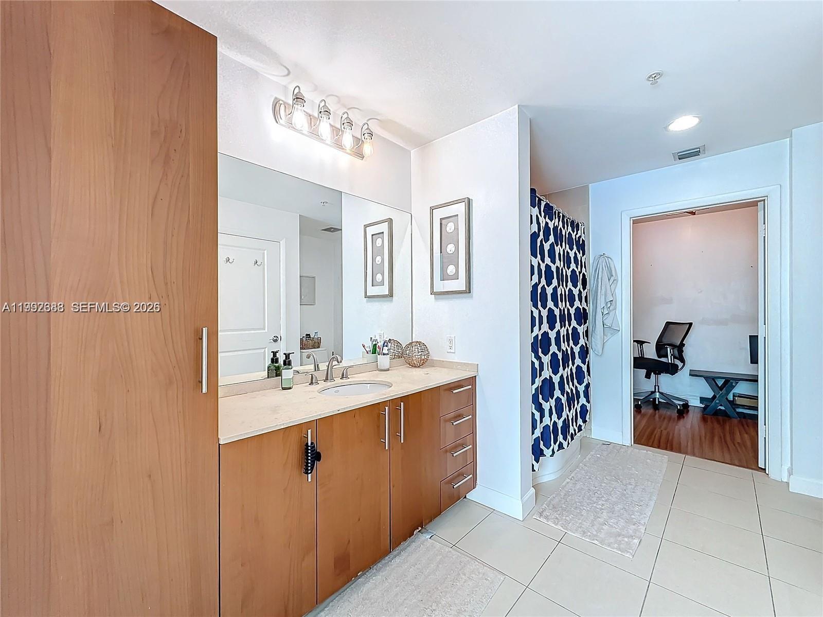 1945 S Ocean Dr 605 Property Photo 19