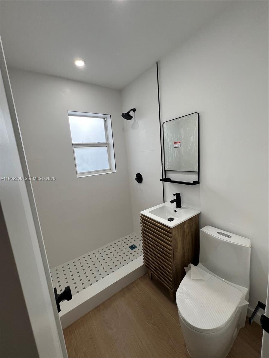 7035 Ne 4th Ct 4 Property Photo 2