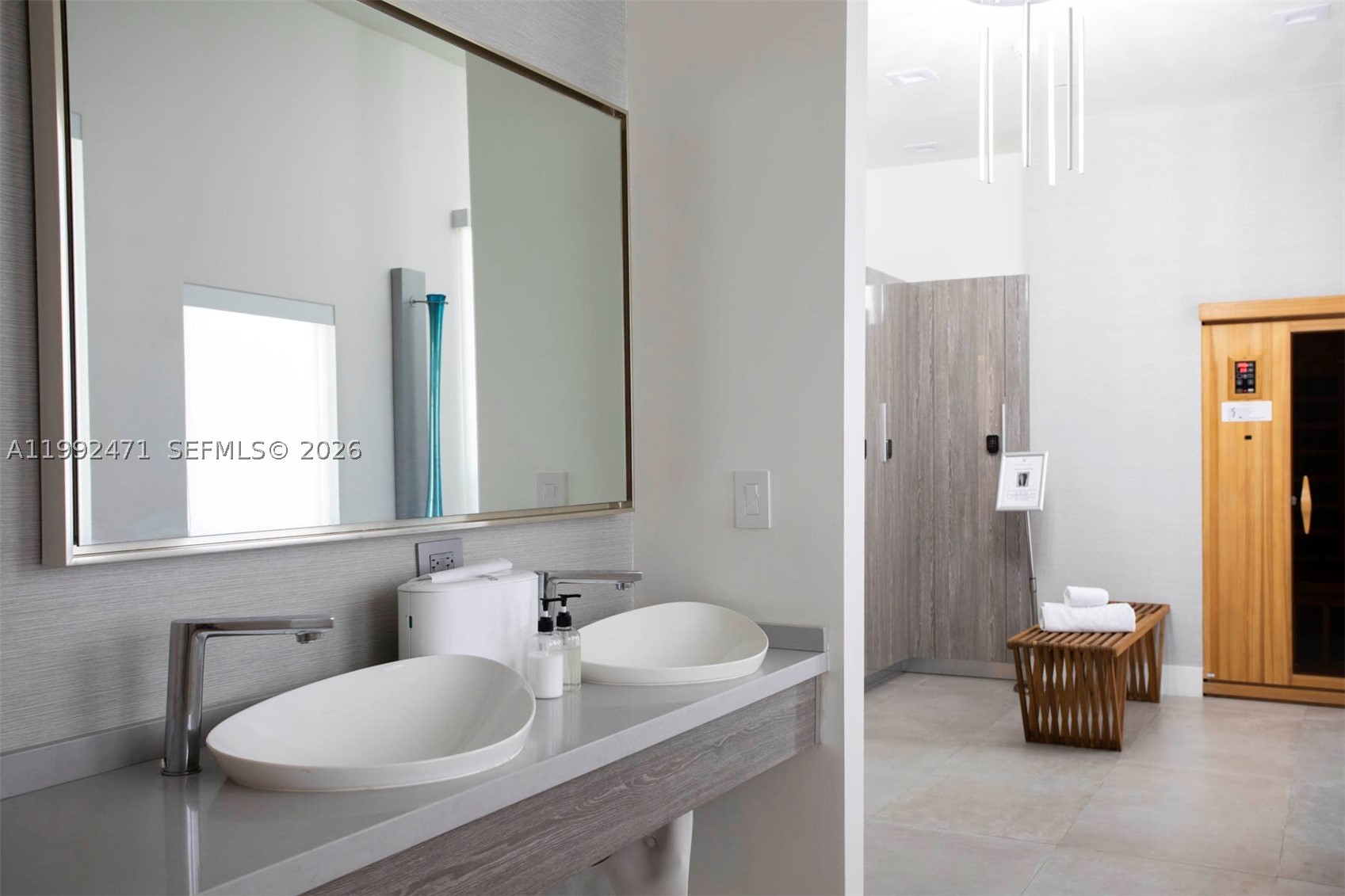 4779 Collins Ave 808 Property Photo 11
