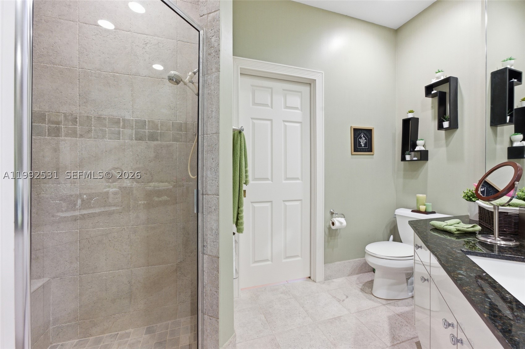 2488 Provence Cir Property Photo 26