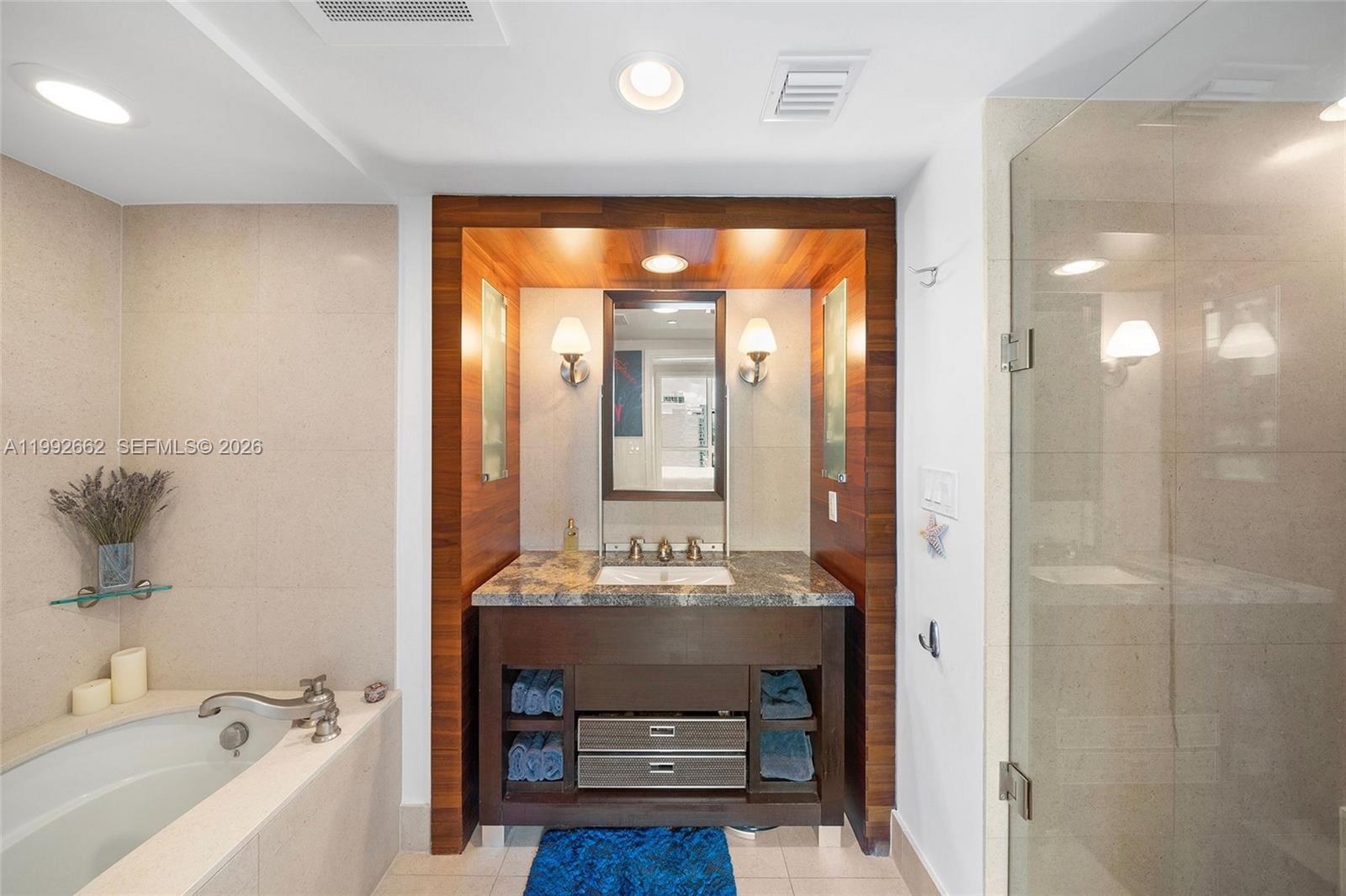 6801 Collins Ave 1414 Property Photo 18