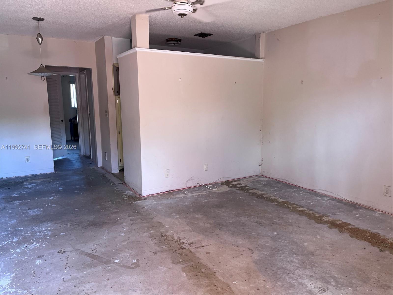 1012 Sw 11th St 9n Property Photo 12