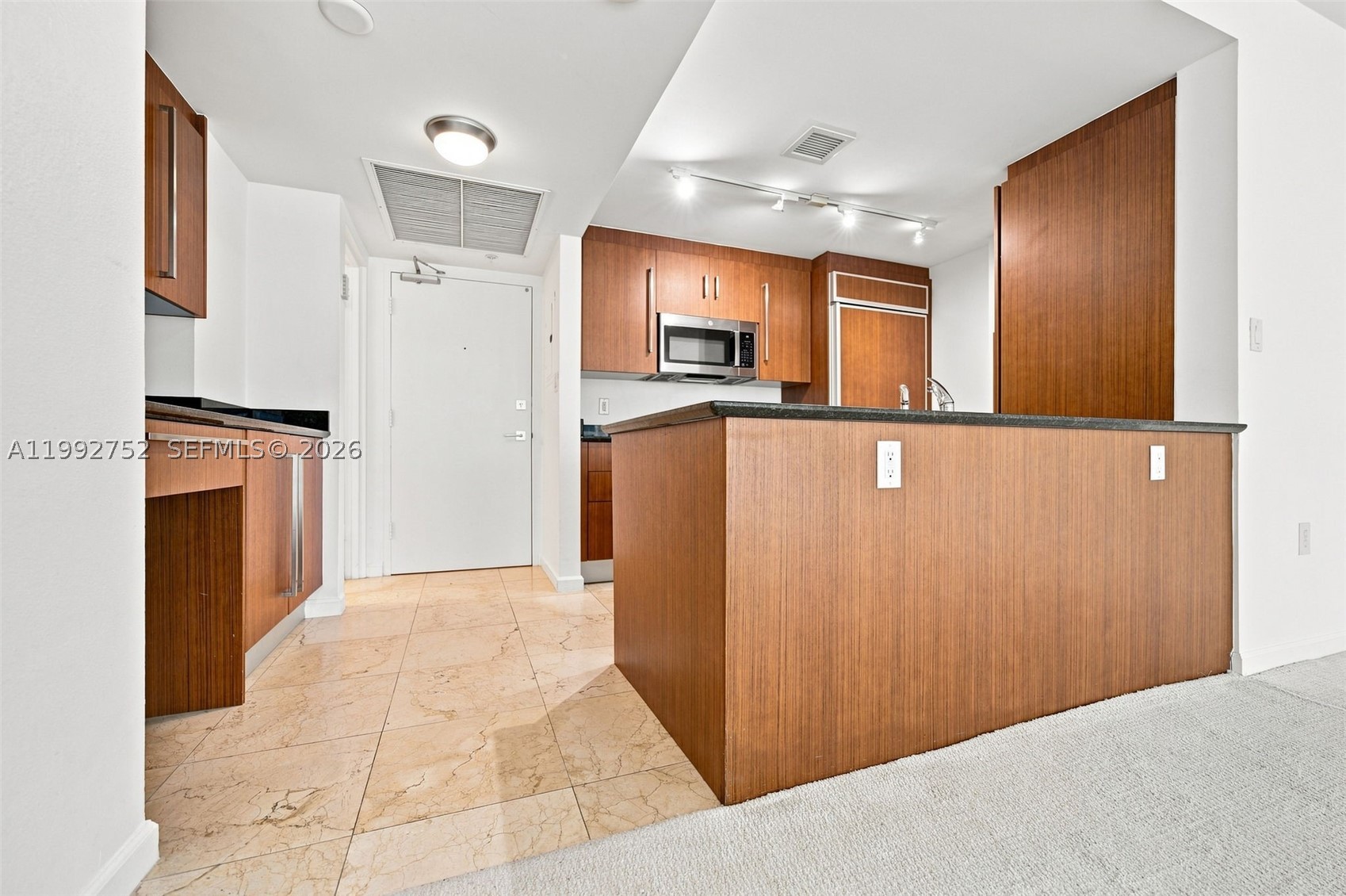 10275 Collins Ave 1107 Property Photo 9