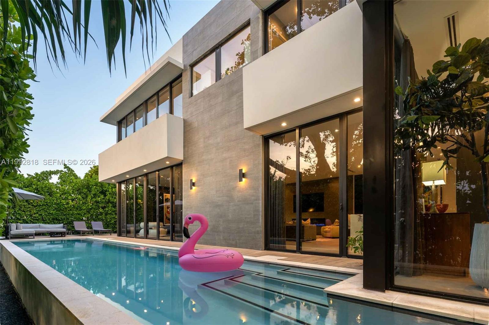 121 2nd Dilido Ter. Share A Property Photo 2
