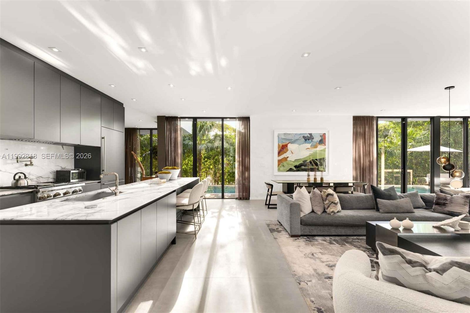 121 2nd Dilido Ter. Share A Property Photo 3