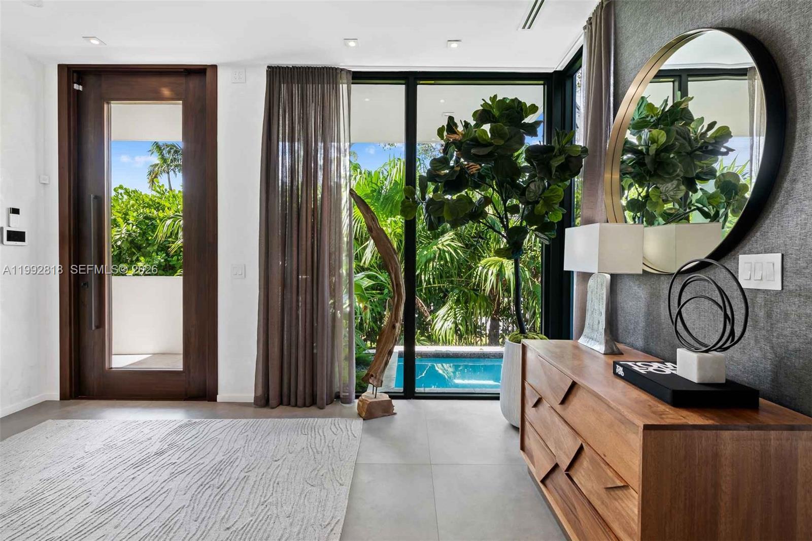 121 2nd Dilido Ter. Share A Property Photo 4