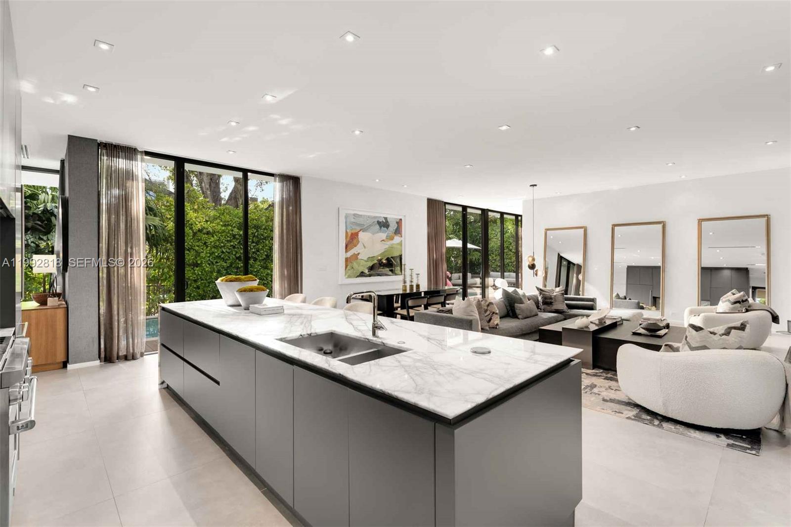 121 2nd Dilido Ter. Share A Property Photo 8
