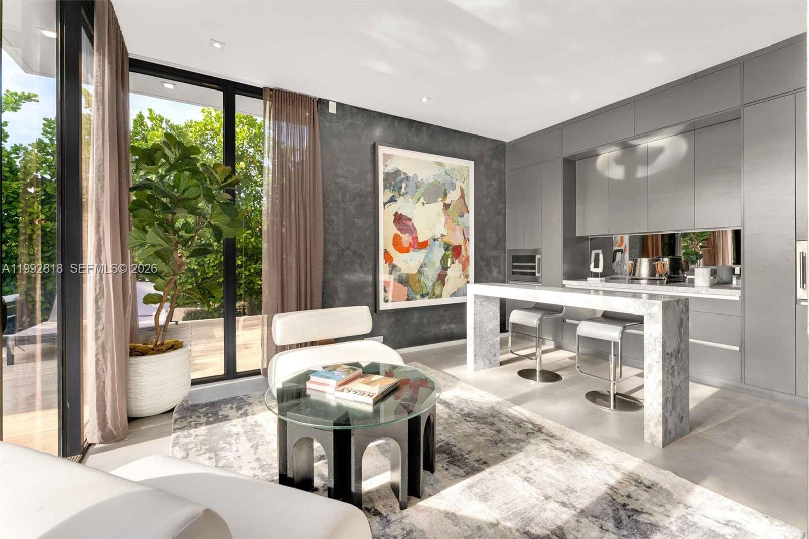 121 2nd Dilido Ter. Share A Property Photo 10