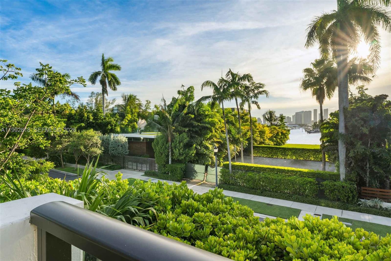 121 2nd Dilido Ter. Share A Property Photo 19