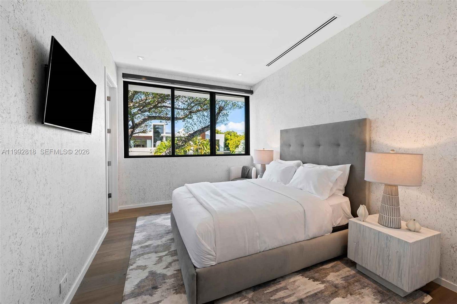 121 2nd Dilido Ter. Share A Property Photo 22
