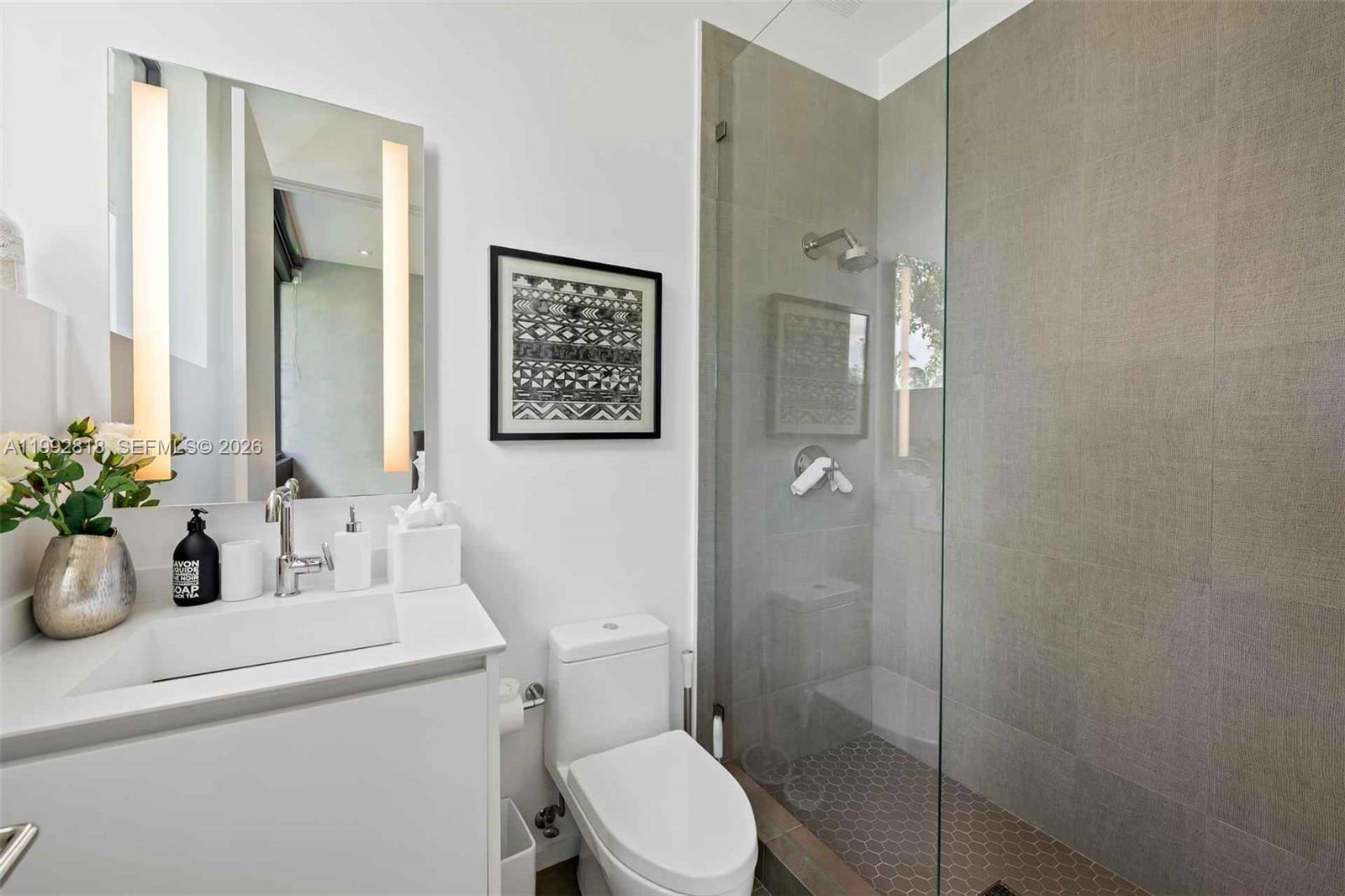 121 2nd Dilido Ter. Share A Property Photo 25