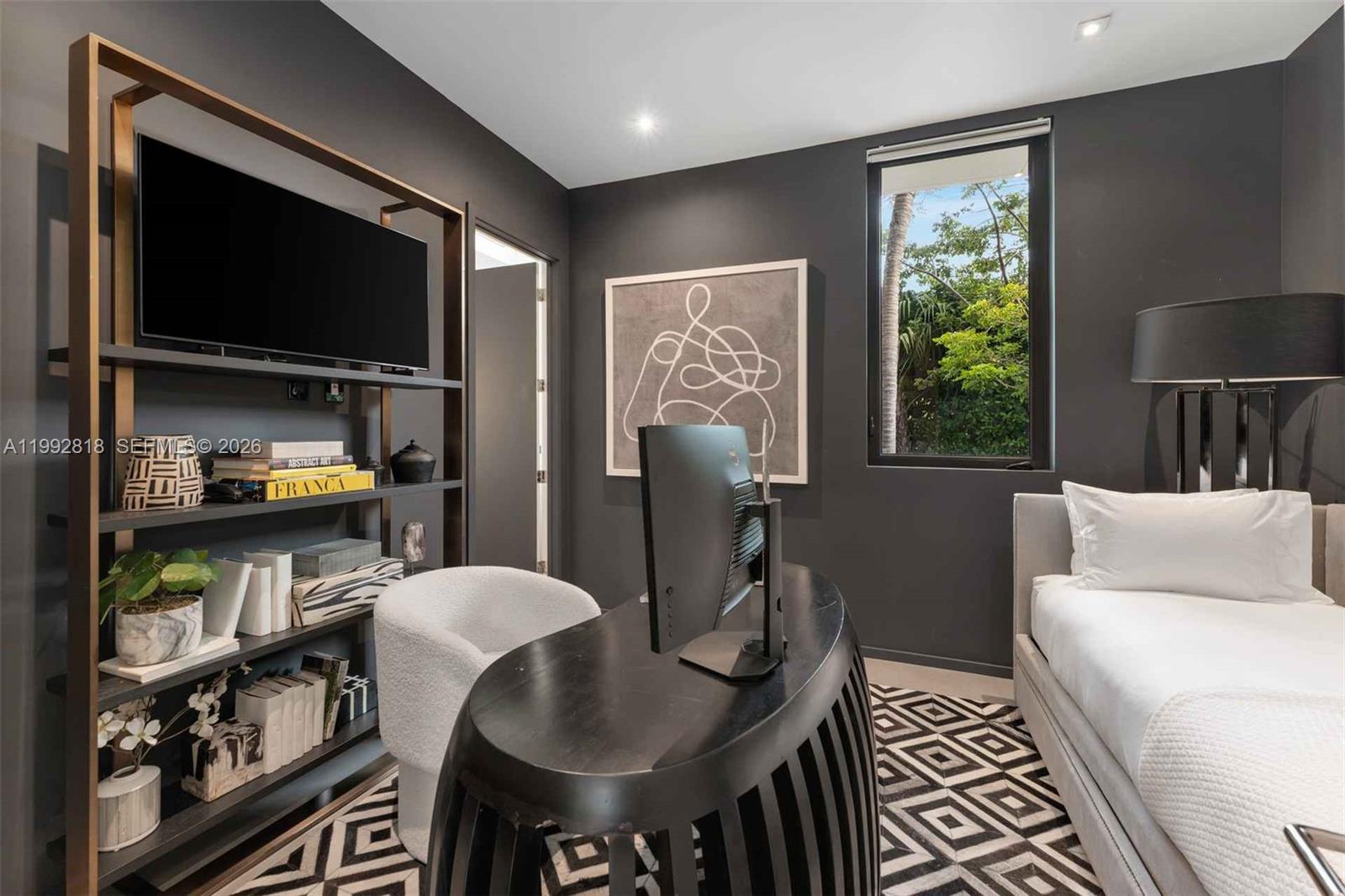 121 2nd Dilido Ter. Share A Property Photo 28