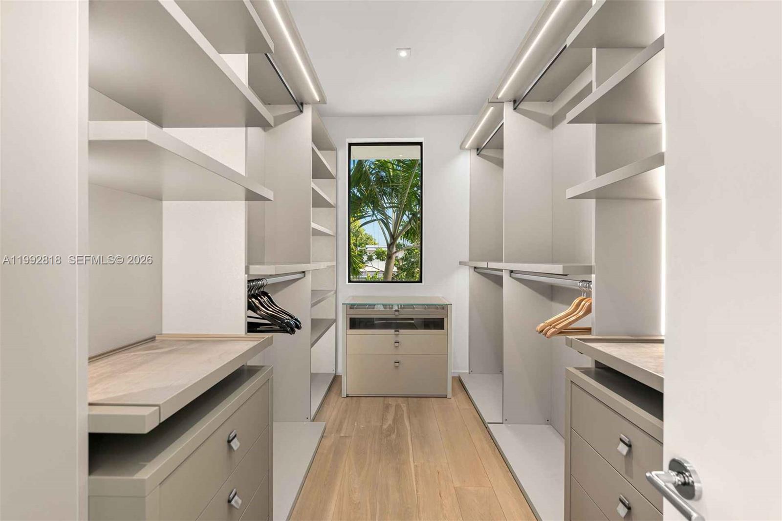 121 2nd Dilido Ter. Share A Property Photo 30