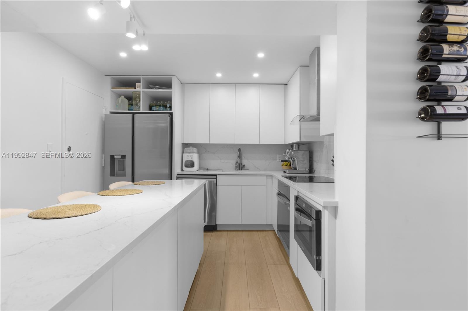 5161 Collins Ave 410 Property Photo 13