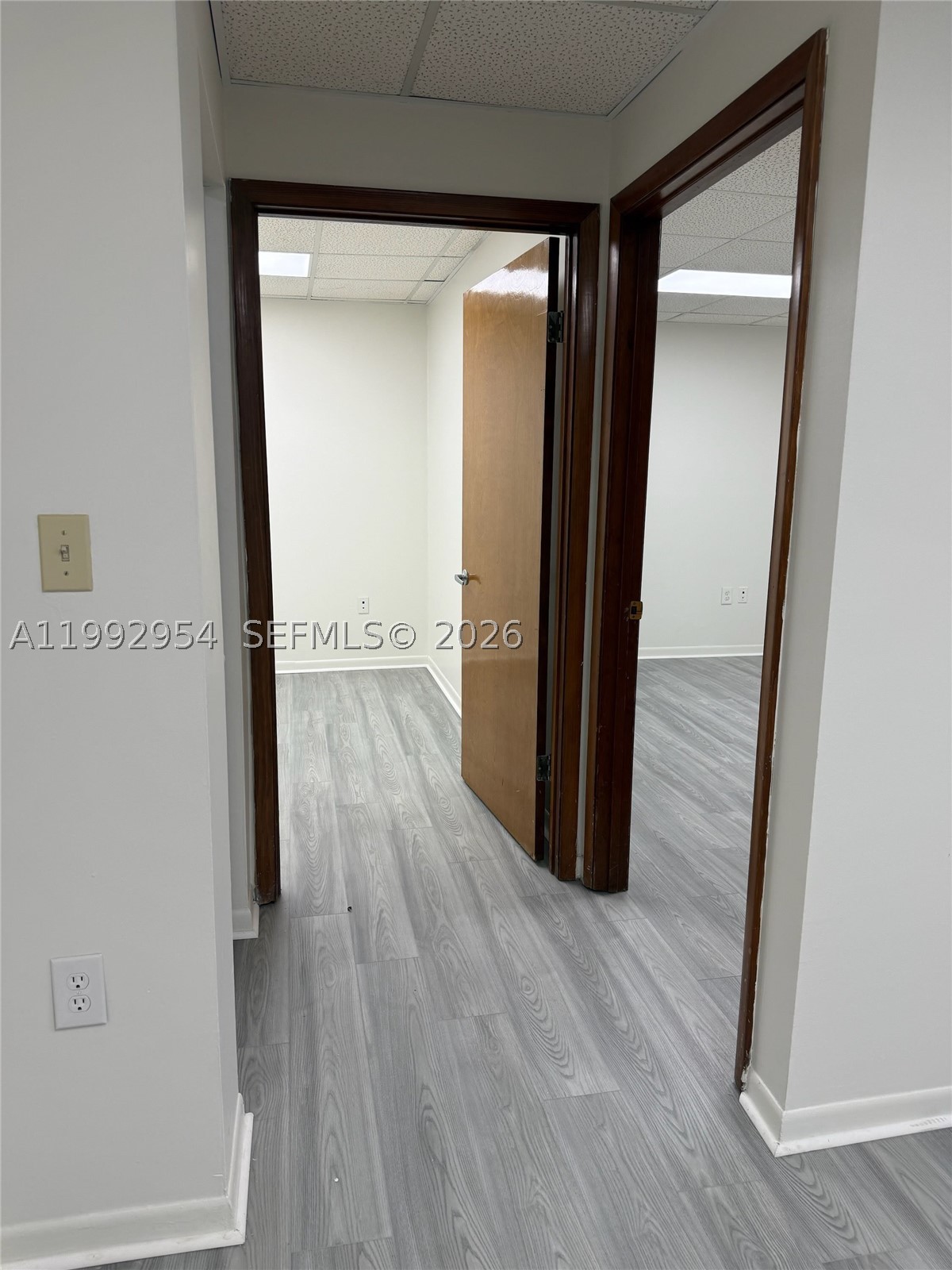 A11992954 Property Photo 12