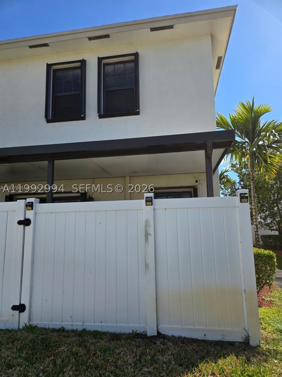 1166 Sw 7th Ave Property Photo 4